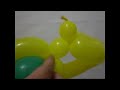 Vamos aprender a fazer uma linda libélula que veio direto do jardim para o sucesso de seu tema. Você pode utilizar cordões de nylon e as suspender prôximo de sua mesa que irá dar um efeito muito legal parecendo que elas estão voando. Existe a opção de adicionar antenas, basta enrolar na primeira bolinha.Para ver outro passo a passo de escultura de bexigas, acesse o site www.aprendi.net e aprenda muitas.