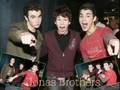 Look It Up~A Jonas Brothers Love Story Chapter 42