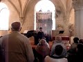 Estive em Alcobaça no dia 18.05.08 conhecendo essa bela cidade e seu Mosteiro. O Mosteiro é maravilhoso, uma visita imperdível. Para minha grata surpresa, o que tornou o passeio ainda melhor, assisti a apresentação do Contratenor Luis Peças. Sua apresentação coroou minha visita a Alcobaça e fiz questão de postá-lo no youtube para que o mundo veja o quanto é lindo seu canto. Quem desejar conhecer mais o Mosteiro eo Luis Peças veja esse outro video: www.youtube.com