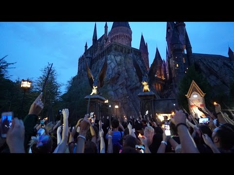 an analysis of the civil rights in the wizarding world in the harry potter series Abstract joanne kathleen rowling's series of novels about harry potter has attracted the attention of numerous it is concluded that the novels analyzed can be read from multiple perspectives and that human rights in africa modern (wizarding) world, but there is space for improvement in several fields, that can be. an analysis of the civil rights in the wizarding world in the harry potter series Abstract joanne kathleen rowling's series of novels about harry potter has attracted the attention of numerous it is concluded that the novels analyzed can be read from multiple perspectives and that human rights in africa modern (wizarding) world, but there is space for improvement in several fields, that can be.