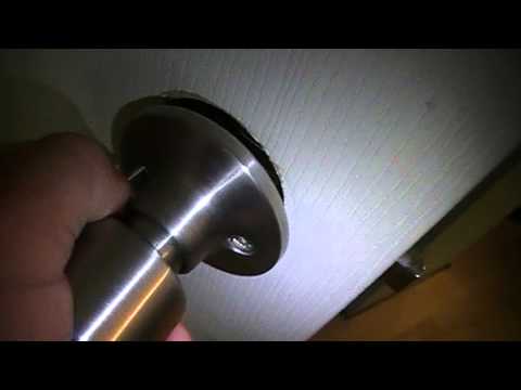 how to remove closet doors