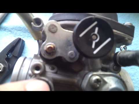 how to clean jets on a carburetor
