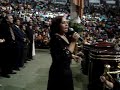Rose Nascimento cantando no GT
