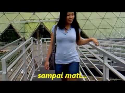 MERRY ANDANI Dinding Pemisah MERRY ANDANI Dinding Pemisah