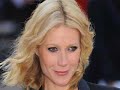hello on this friday, the 25 day of april 2008. i'm kristin volk in for rebecca field with a upi entertainment update.

wesley snipes will spend the next three years of his life behind bars. the 45-year-old actor was sentenced yesterday as punishment for failing to file his tax returns. snipes apologized to his family, the court and the community. prosecutors say he owes a total of $41 million in taxes. 

carmen electra and her boyfriend guitarist rob patterson are making it official. the actress's rep says the pair got engaged last weekend. patterson apparently proposed while the two were in las vegas celebrating her birthday. sources say he got her a ring with a black diamond set in white diamonds. the rocker and electra have been dating for less than a year.

rapper snoop dogg is now allowed in britain. a british judge reportedly rejected the government's decision to deny snoop dogg a visa to get into the country. the rapper was reportedly involved in a fight in london's heathrow airport in 2006. the government argued that his presence would be 