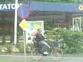 Henke på Cykel