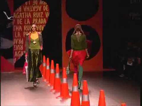 Agata Ruiz De La Prada Autumn/Winter 2010 Runway YouTube Preview Image