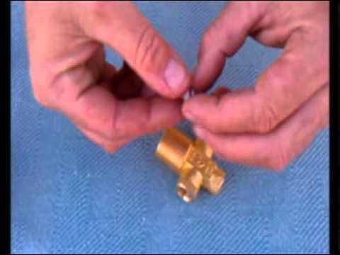 how to rebuild oxygen regulator