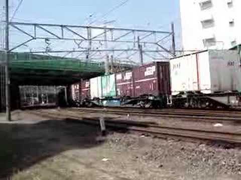 貨物列車　2077レ