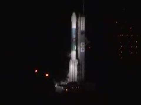 Delta 2 Rocket Launches NASA's Phoenix Mars lander mission