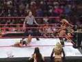 Mickie vs Victoria