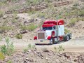 petite compilations de photo prisent durant mon voyage en californie en avril 2008 sur le th�me des beaux trucks ( camions ) am�ricains qui sillonnent les routes am�ricaines .. ils sont grands ,imposant , color�s et rutilants ..en r�sum� je les aiment bien ces gros camions ...