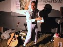 tim fite tells a story in the spin campsite at bonnaroo '07.