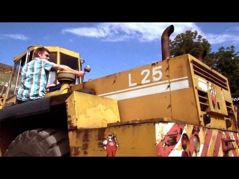 TobiasBraeker - http://tobias-braeker.de Der Ritt auf dem Donnerbalken beschert mir die wahre Geräuschkulisse des L25. Was für ein Erlebnis, der luftgekühlte Deutz V8. A...