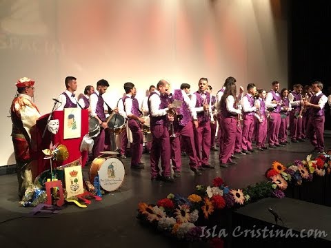 Pasacalle del Pregonero José Manuel Escobar hacia el Teatro