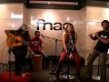 Canteca de Macao en la Fnac de Murcia (Canci�n del No Amor)