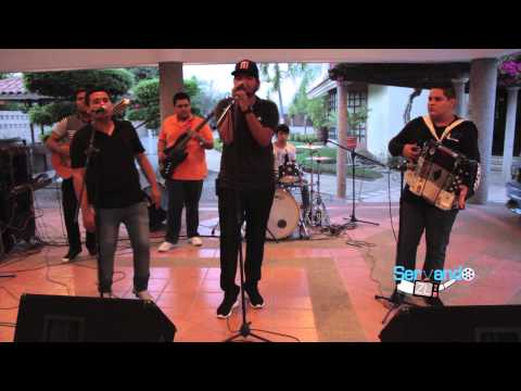 Los 2 Amigos - Paso y Paso (En Vivo 2014)