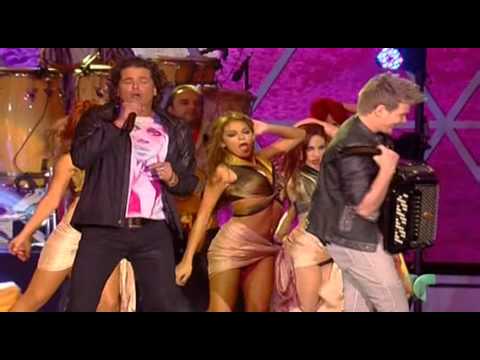 VIVES - aqui otros videos de premios billboard https://www.youtube.com/watch?v=wLxpOO-3FJY https://www.youtube.com/watch?v=7bJLWKzchwY https://www.youtube.com/watch?...