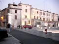 place aramon le soir place aramon le soir