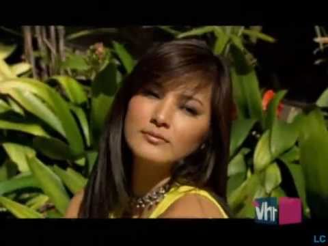 Kelly Hu