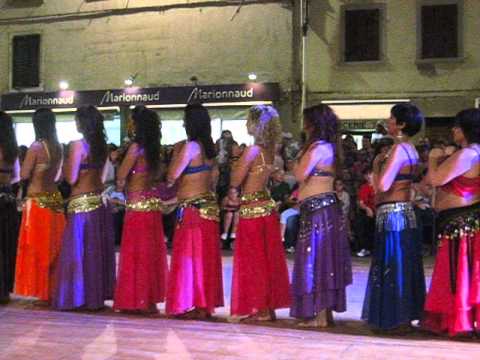 Danza del ventre in piazza Cavour - Italy Dance Village - Pontedera 