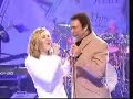 Tom Jones & Cerys Matthews - Baby It's Cold Outside (Live) Manele-Gratis.net