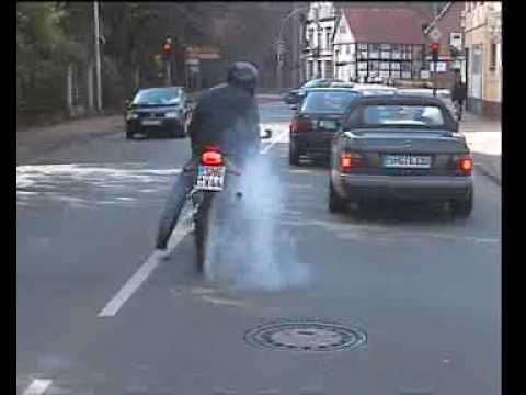 Motorrad Stunts/ Bike Action