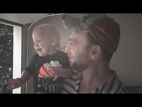 A primeira chuva da bebé