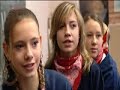 tommy engel - du bes k�lle 2008

du bes oberb�rjermeister
du bes die kvb
du bes prinz, buur un jungfrau
du bes och d� fc

du bes t�nnes, sch�l un meisner
d�r heinzelm�nnchebrunne
bl�ck f��ss, brings un h�hner
un dem herrjott jot jelunge

du bes ihrefeld, nehl un neppes
bes sinnersdorf un esch
bes kalk, ja joot, och bergheim
h�s jl�ck un bes och pesch

du bes k�lle, op de wills oder och nit
du bes k�lle, weil et s�ns kein k�lsche jit
du bes k�lle, du bes super tolerant
nimps jeden op d�r �rm un an de hand

du bes fastelovend
du bes janz nevvenbei
blootwoosch, k�lsch un levverwosch
un zimmermann dat ei

du bes d�r neven un dumont
du bes oppenheim und cie
du bes kein weltkulturstadt
dir deit nix mih wih

du bes och de vringsstro�
de nords�dfahrt suwiesu
en d�x bes du die freiheit
dat alles dat bes du

du bes k�lle, op de wills oder och nit
du bes k�lle, weil et s�ns kein k�lsche jit
du bes k�lle, du bes super tolerant
nimps jeden op d�r �rm un an de hand

du bes k�lle, op de wills oder och nit
du bes k�lle, weil et echte k�lsche nur en k�lle jit -
du bes k�lle, du bes super tolerant
nimps jeden op d�r �rm un an de hand

du bes dat jr��te dorf
h�s d� jeilste arsch der welt
du bes laache un och kriesche
un h�s de musik bestellt

wenn dir dat all noch nit jenoch es
dann bes de och noch d�r rhing,
d�r dom, d�r zoo, d�r bahnhofsklo,
em h�tze sonnesching

ne halve hahn, ne janze k�l,
schloofm�tz un filou,
du janz allein bes k�lle
janz k�lle dat bes du

du bes k�lle, op de wills oder och nit
du bes k�lle, weil et s�ns kein k�lsche jit
du bes k�lle, du bes super tolerant
nimps jeden op d�r �rm un an de hand

du bes k�lle, op de wills oder och nit
du bes k�lle, weil et s�ns kein k�lsche jit
du bes k�lle, du bes super tolerant
nimps jeden op d�r �rm un an de hand

du bes k�lle, op de wills oder och nit
du bes k�lle, weil et s�ns kein k�lsche jit
du bes k�lle, du bes super tolerant
nimps jeden op d�r �rm un an de hand

du nimps jeden op d�r �rm un an de hand