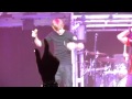 VIDEO: SPOON SWAGGIN!Justin faz estilo com colher de plastico em show em miame