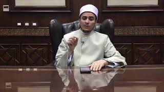 تشهدت في الركعة الأولى سهوا، فهل أتشهد للثانية، أم أكمل صلاتي بغير تشهد أوسط؟