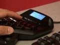 videos de CES 2009: Logitech G19 Ultimate Game Keyboard with large LCD Display