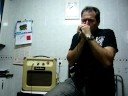 nueva versi�n del huevo-micro. este micr�fono para arm�nica est� equipado con una capsula cer�mica de alta imperancia.
el video est� grabado con el mismo ampli y la misma arm�nica que el video del huevo-micro.