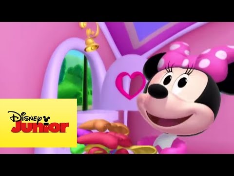 minnie - Siga-nos no Facebook: http://www.facebook.com/DisneyJuniorBrasil Site Oficial: http://www.disney.com.br/disneyjunior/ Está é a loja de Laços da Minnie! Se vo...