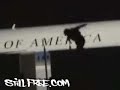 GRAFFITI EN EL AVION PRECIDENCIAL (Marc Ecko Tagging Air For GRAFFITI EN EL AVION PRECIDENCIAL (Marc Ecko Tagging Air For