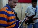 EY BAND: Montando 