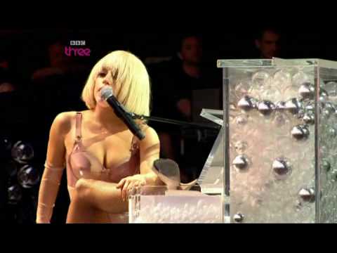Lady Gaga 2009 Glastonbury. Lady GaGa * Poker Face