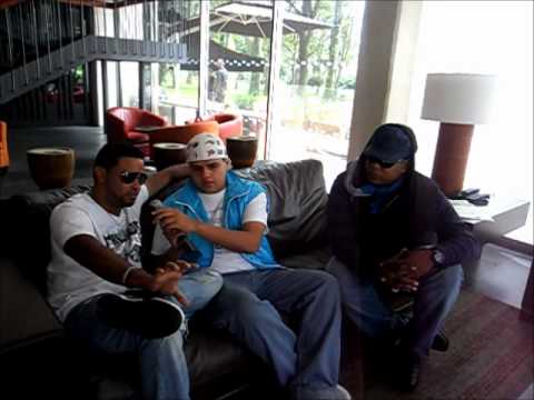 Zion & Lennox @ Flow Radio (Colombia 2011)