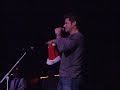 Nick Lachey sings 
