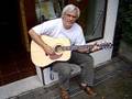 Ralf plays guitar