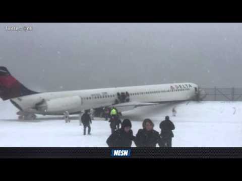 Video: New York Giants Tight End Safe After Plane Crash