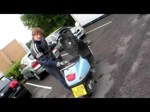 how to change the oil on a vespa lx 50