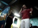 batom na cueca 
fazendo farra

ooooh show que foi boooom demaaaais..... 
mame desce na parte de baixo do trio e quebrou tuuudo.... 
 
