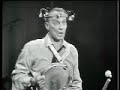 een stukje uit een cabaret voorstelling van wim sonneveld