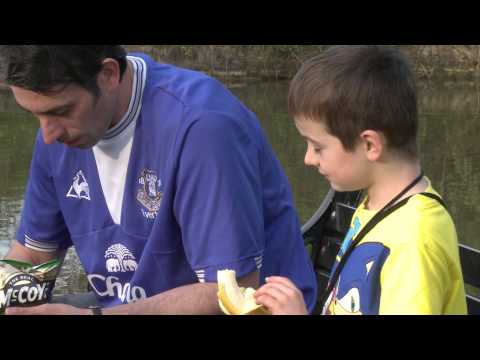 Video: Philip goes the game