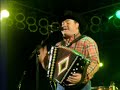 intocable dame un besito en vivo