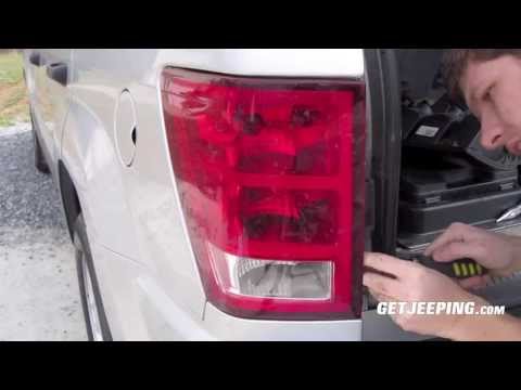 How To: Install of Rear Taillight in a 2005 – 2010 Jeep Grand Cherokee WK – GetJeeping