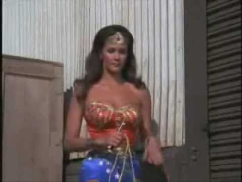 chains wonder woman