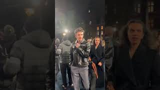 Louis Partridge no The Fashion Awards 😍 #STEALTHELOOK