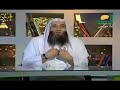 أخي المسلم، يبعث الله في أول ليلة من هذا الشهر المبارك منادياً ينادي ويرشد إلى ما يحبّه الله ويرضاه كما جاء في الترمذي عَنْ أَبِي هُرَيْرَةَ رضي الله عنه قَالَ: قَالَ رَسُولُ اللَّهِ صلى الله عليه وسلم:(إِذَا كَانَ أَوَّلُ لَيْلَةٍ مِنْ شَهْرِ رَمَضَانَ صُفِّدَتِ الشَّيَاطِينُ وَمَرَدَةُ الْجِنِّ، وَغُلِّقَتْ أَبْوَابُ النَّارِ، فَلَمْ يُفْتَحْ مِنْهَا بَابٌ، وَفُتِّحَتْ أَبْوَابُ الْجَنَّةِ فَلَمْ يُغْلَقْ مِنْهَا بَابٌ، وَيُنَادِي مُنَادٍ: يَا بَاغِيَ الْخَيْرِ أَقْبِلْ، وَيَا بَاغِيَ الشَّرِّ أَقْصِرْ . وَلِلَّهِ عُتَقَاءُ مِنَ النَّارِ، وَذَلكَ كُلُّ لَيْلَةٍ)ولا يسعنا إلا أن نذكّر الأخوة أن الكرام أن أحد أبواب الجنة الثمانية قد خصه الله بالصائمين فقط لا يدخله غيرهم. فعَنْ سَهْلِ بْنِ سَعْدٍ رضي الله عنه عَنِ النَّبِيِّ صلى الله عليه وسلمقَالَ (فِي الْجَنَّةِ ثَمَانِيَةُ أَبْوَابٍ، فِيهَا بَابٌ يُسَمَّى الرَّيَّانَ، لاَ يَدْخُلُهُ إِلاَّ الصَّائِمُونَ)رواه البخاري.وأنهي هذه الكلمة بذكر ثلاث غنائم قد خصها الله تعالى لطائفة من الناس في هذا الشهر الكريم، هذه الطائفة قد بينّها لنا رسول الله صلى الله عليه وسلم في أحاديث ثلاثة متفقٌ على صحتها فقد رواها البخاري ومسلم في صحيحهما: فعَنْ أَبِي هُرَيْرَةَ رضي الله عنه قَالَ: قَالَ رَسُولُ اللَّهِ صلى الله عليه وسلم:( مَنْ صَامَ رَمَضَانَ إِيمَانًا وَاحْتِسَابًا غُفِرَ لَهُ مَا تَقَدَّمَ مِنْ ذَنْبِهِ) وعنه أيضاً أَنَّ رَسُولَ اللَّهِ صلى الله عليه وسلم قَالَ ( مَنْ قَامَ رَمَضَانَ إِيمَانًا وَاحْتِسَابًا غُفِرَ لَهُ مَا تَقَدَّمَ مِنْ ذَنْبِهِ) وأخيراً عنه أيضاً قَالَ: قَالَ رَسُولُ اللَّهِ صلى الله عليه وسلم :(مَنْ يَقُمْ لَيْلَةَ الْقَدْرِ إِيمَانًا وَاحْتِسَابًا، غُفِرَ لَهُ مَا تَقَدَّمَ مِنْ ذَنْبِهِ)فهذه الطائفة هي من صام أو قام رمضان أو قام ليلة القدر إيماناً بالله مخلصاً له العمل والنية، واحتساباً للأجر عند الله بهذا العمل. هذه الطائفة هي التي تغنم بغفران ما سبق لها من المعاصي والذنوب في الماضي فيخرج المؤمن المحتسب من رمضان كحال المولود الجديد في هذه الدنيا.وصلّى الله على سيدنا محمد وعلى آله وصحبه وسلم،وسبحانك اللهم وبحمدك أشهد أن لا إله إلا أنت أستغفرك وأتوب إليكلتحميل هذا الدرس كاملا ; http://www.islamway.com/?iw_s=Lesson&iw_a=view&lesson_id=79181&scholar_id=28